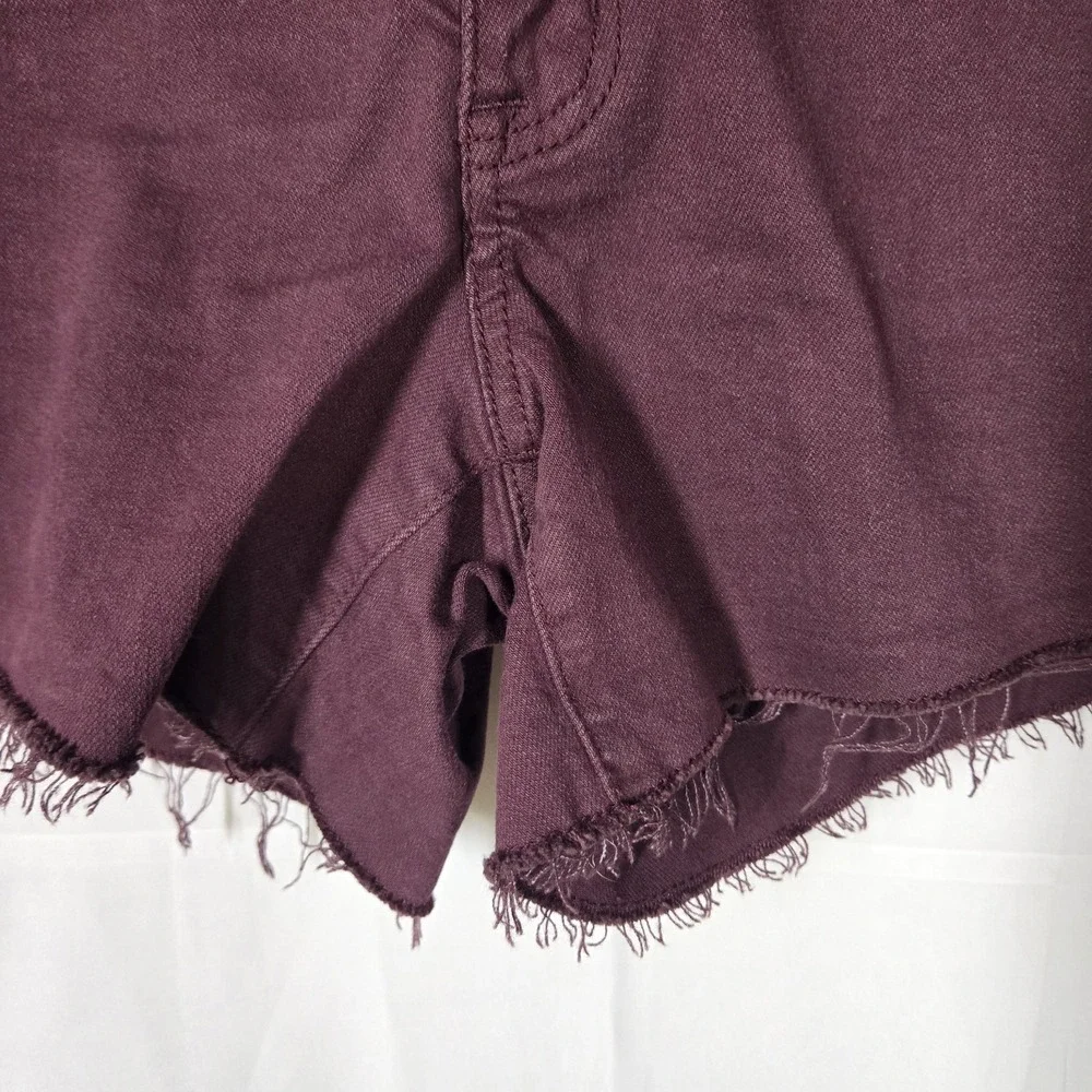 American Eagle Hi-Rise Shortie Women's Size 8 Maroon Denim Shorts Super Super...